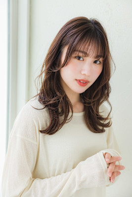 レイヤー×巻き髪ミディ