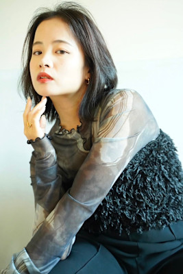 クールな外ハネミディアム