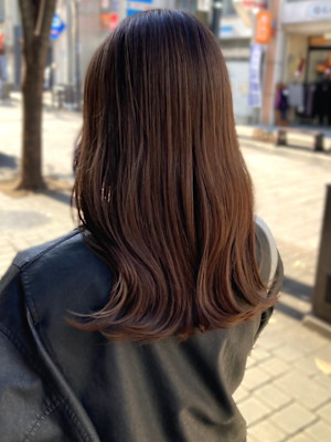 ブラウンベージュ　くびれヘア　艶トリートメント　美髪　艶髪
