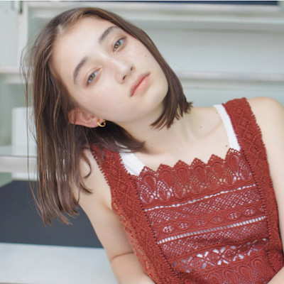 レトロ自然体切りっぱなしボブ