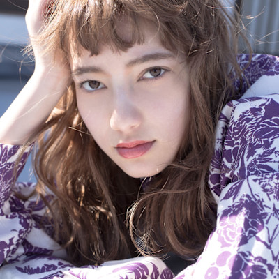 クラシカル前髪レトロウェーブロング