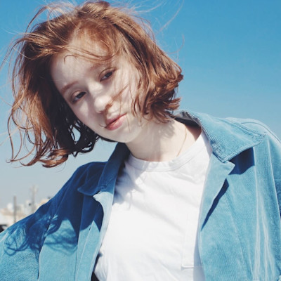 テラコッタオレンジ×大人エフォートレスエアリーカールボブ