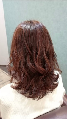 ピンクブラウン　くびれ　セミロング/ウルフレイヤー♪