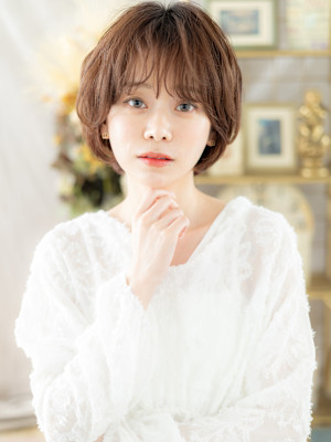大人可愛いフェザーバング甘めマッシュパーマ　フェザーショート