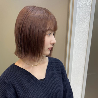 切りっぱなし/ぱつっとボブ/外ハネボブ/ピンクブラウンカラー