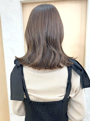 【新井】こっくり透明感 ブラウンベージュ　ミディアムヘア♪