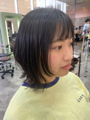 顔周りレイヤーボブ