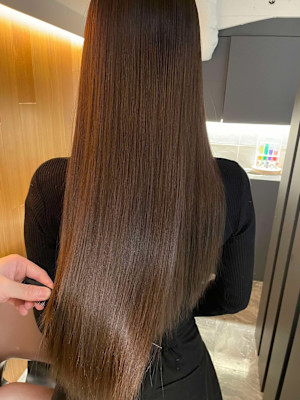 カラー＋潤いトリートメントで後ろ姿美人