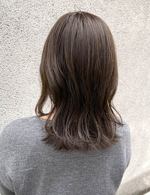 透明感ミディアムグレージュ