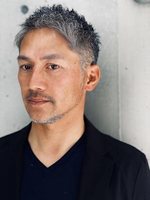 フロントアップショート