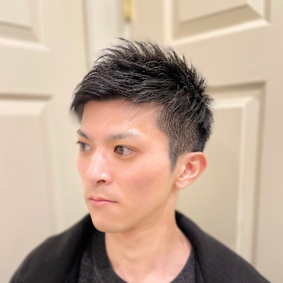 ツーブロックショートスタイル