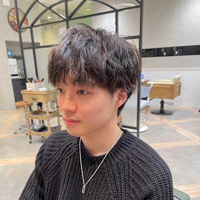 ニュアンスパーマのナチュラルマッシュスタイル