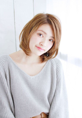 ふんわり内巻きショート