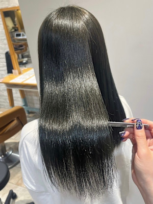 アッシュブラック