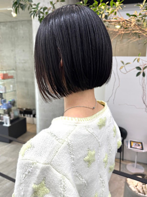 髪質改善トリートメント　切りっぱなしボブ　ショートボブ　黒髪