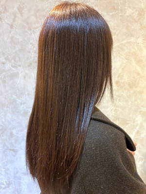 髪質改善メテオカラー　グレージュ　うるつやロング　ストレート