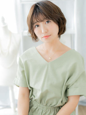 ウルフパーマひし形ふわふわフェザーショート　細めハイライト