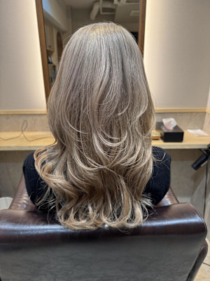 グレージュカラー