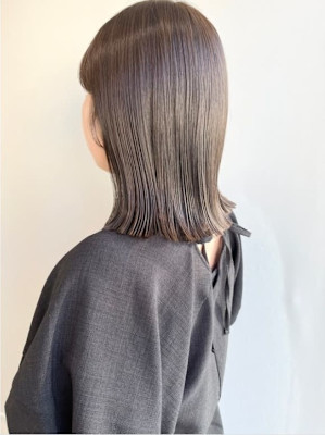 ぱつっとロブ×グレージュ