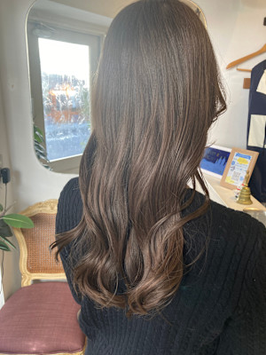 メルティカラー艶髪アッシュベージュ美シルエット