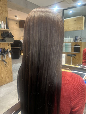 オリーブベージュカラー