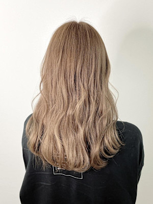 モンブランベージュ