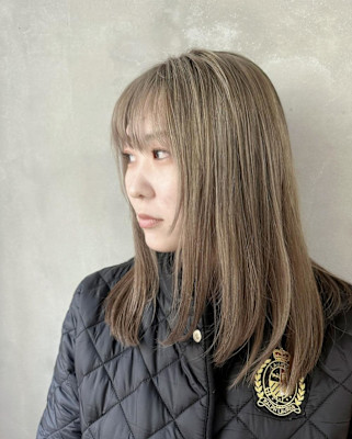 ミディアム・ブリーチ・ホワイトベージュ