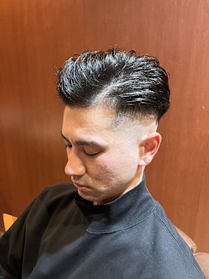 銀座　理容室　個室　床屋　外国人風ヘア　ナチュラルバック