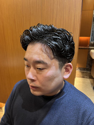 銀座　理容室　床屋　ビジネスパーマ　ナチュラル