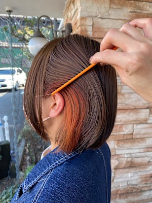 ボブ×インナーカラー