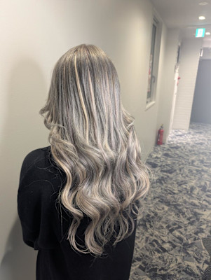 ハイトーンで明るくイメチェン！