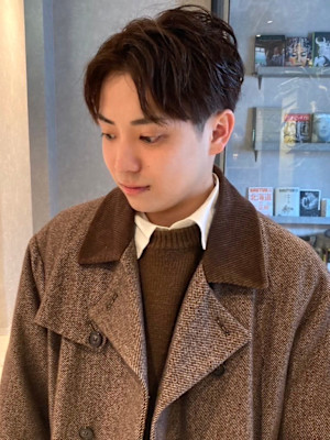 爽やか センターパート ツーブロック ブラウンカラー 20代