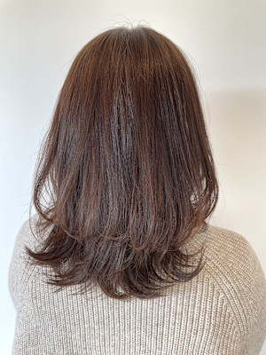 外ハネくびれエアリーレイヤーピンクベージュ