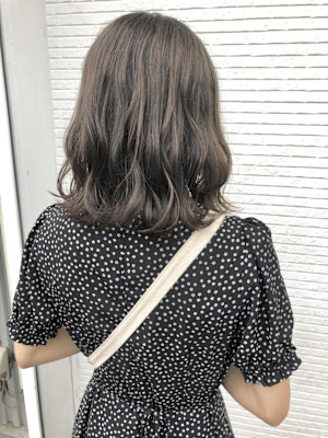 アッシュベージュ