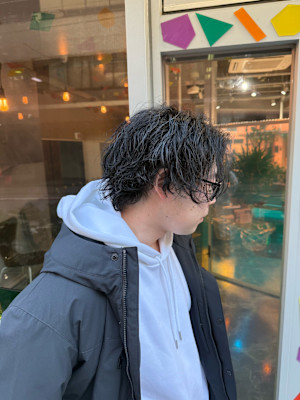 ミディアムセンターパート/ナチュラル波パーマ