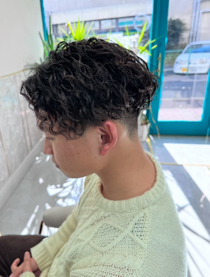 【メンズ】ツイストスパイラルパーマ/ツーブロック