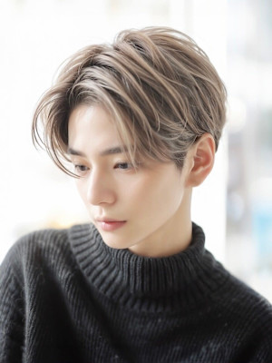 センターパート　ベージュカラー