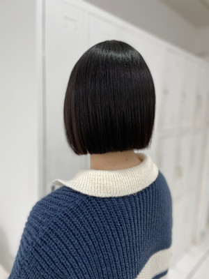 美髪矯正切りっぱなしボブ☆