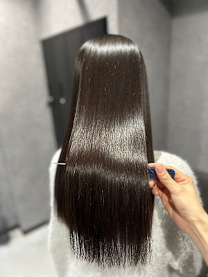 サラ艶美髪縮毛矯正