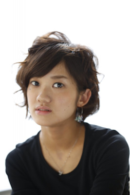 くせ毛でも似合う無造作ショート