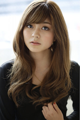 大人気の透明感溢れるマーメイドカラーのパールベージュ♪