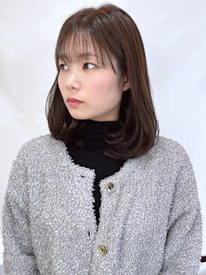 【MICHI 富田店　古作蓮】グレージュ　内巻きミディアム