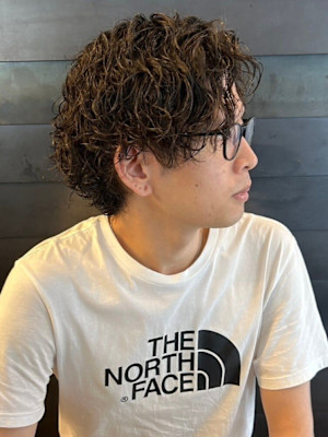 センターパート スパイラルパーマ ミディアムパーマ