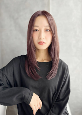 20代30代40代　大人センターパートツヤ髪