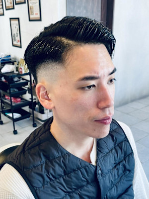 【30代 男性】ロンドン七三スキンフェード（大宮/バーバー）