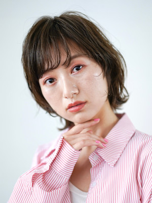 くびれショート・ボブ/丸顔/前髪あり/絶壁解消/40代