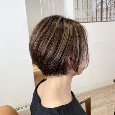 ショートボブ×ハイライト
