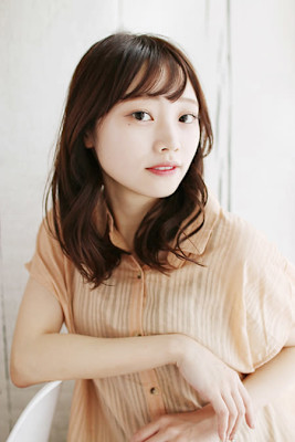 ナチュラルブラウン/顔周りカット/セミロング