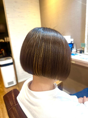 インナーカラーショートカットシュートボブハイライトメッシュ