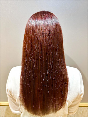 ナチュラルストレートｘ艶ピンク